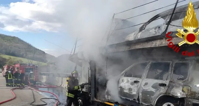 Tir in fiamme, riaperta A1 a Barberino