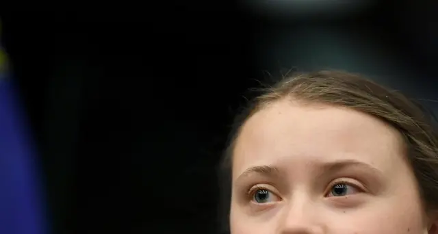 Greta, 'Notre-Dame sarà ricostruita'
