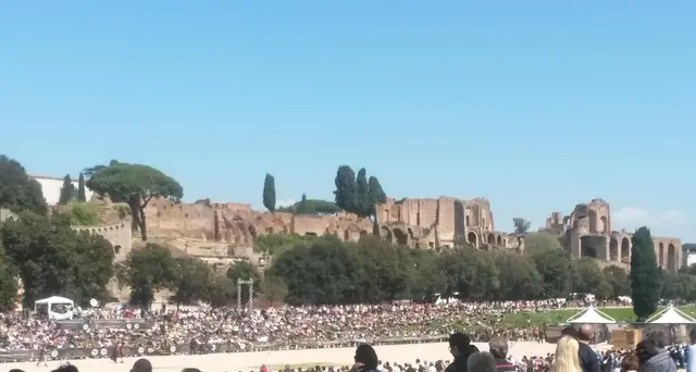 Pasqua e 1 maggio, 21 mln in viaggio
