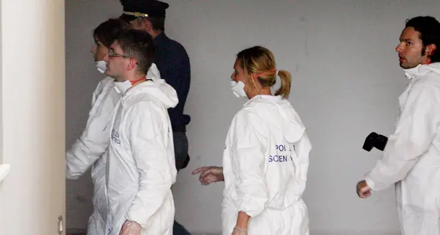 Strangola moglie e chiama polizia