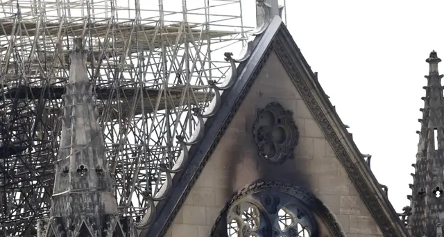Notre-Dame: Trump, offerto aiuto al Papa
