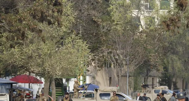 Attacco a ministero Kabul, 7 morti