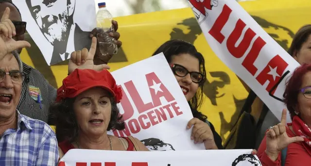 Confermata condanna Lula per corruzione