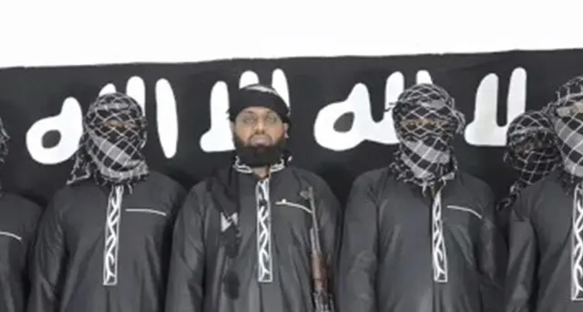 Sri Lanka, kamikaze istruiti all'estero