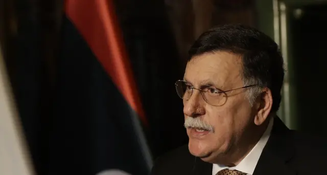 Sarraj accusa Francia, 'sostiene Haftar'