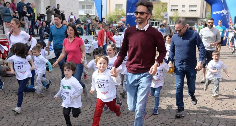 Lo studio Astat: siamo i più felici e soddisfatti d’Italia