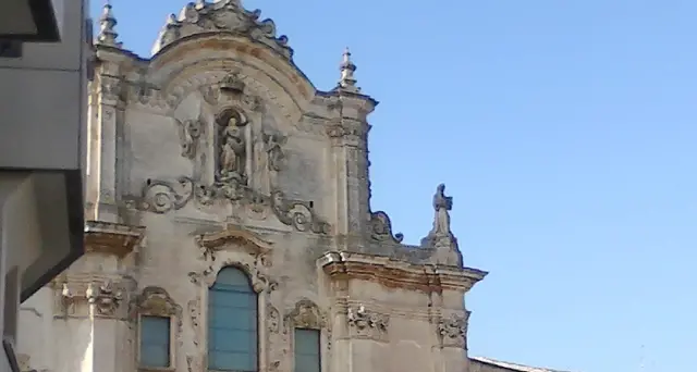 Coriandoli su sposi? A Matera non si può