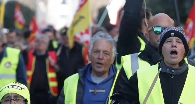 Gilet: disordini a Strasburgo, un ferito