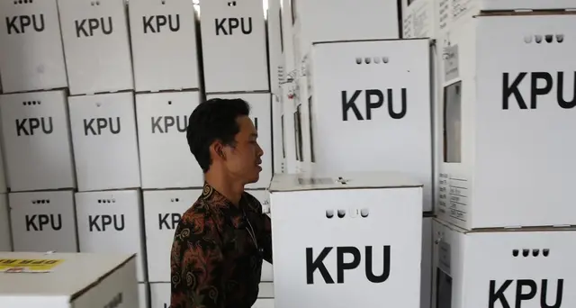 Indonesia, morti oltre 270 scrutinatori