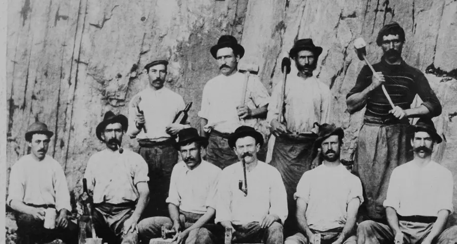 Gli universitari “recuperano” le cave di porfido