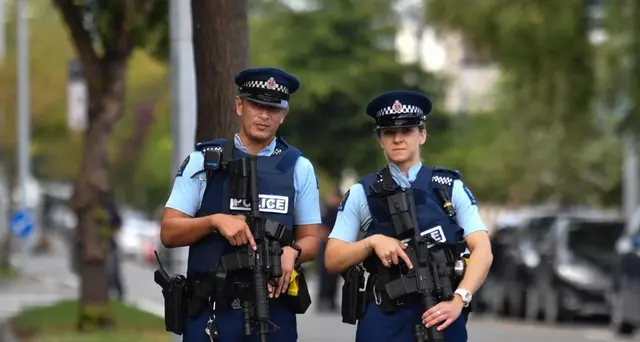 Arresto a Christchurch con armi e bomba
