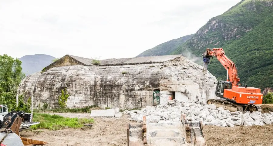 Opera 14, addio al bunker: in via Einstein arrivano le ruspe