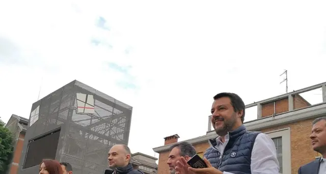 Fonti Lega, Siri non si dimette