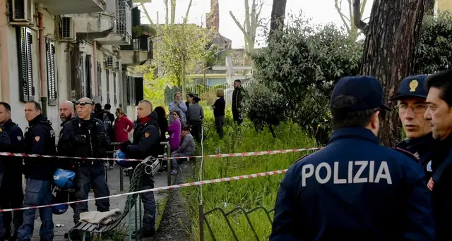 Camorra: agguato davanti asilo, arresti