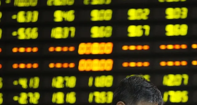 Borsa di Shangai in calo del 5,14%
