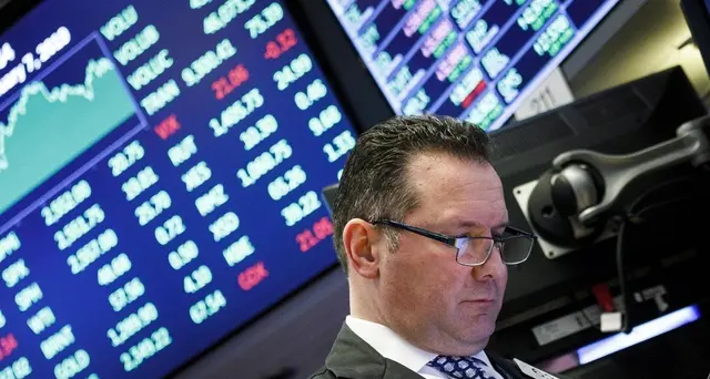 Borsa Ny apre in forte calo, Dj -1,6%