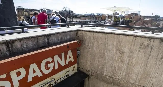 Metro Roma, riapre fermata 'Spagna'