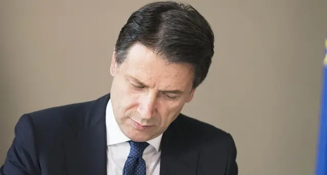 Conte decide la revoca di Siri