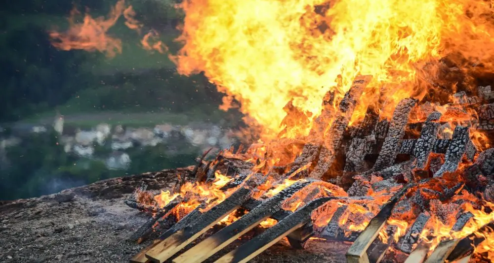 Falò anti-lupo sulle montagne altoatesine