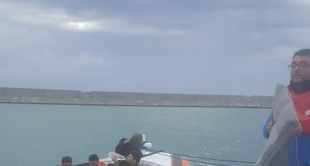 Migranti soccorsi, ok a sbarco a Crotone
