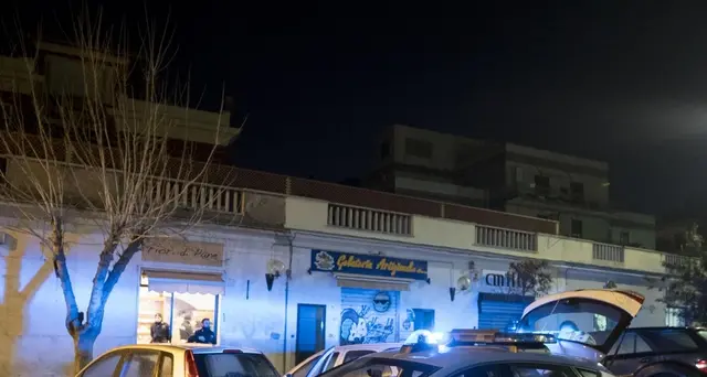 Operazioni contro clan a Ostia, arresti