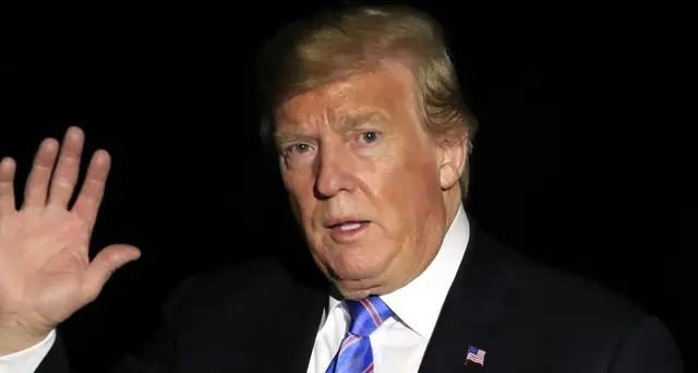 Trump rinvia decisione su dazi auto