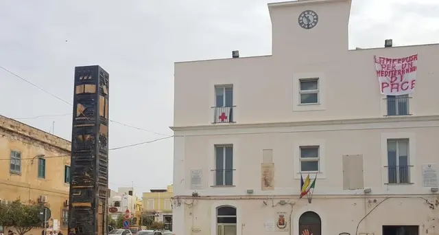 \"Lampedusa per un Mediterraneo di Pace\"