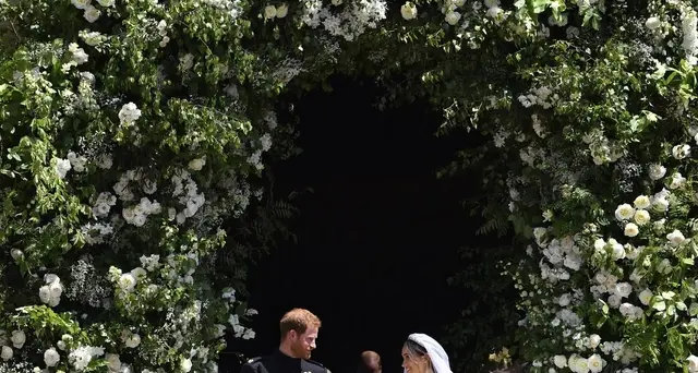 Harry e Meghan condividono foto nozze