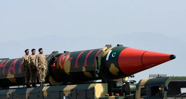 Pakistan, testato missile lunga gittata