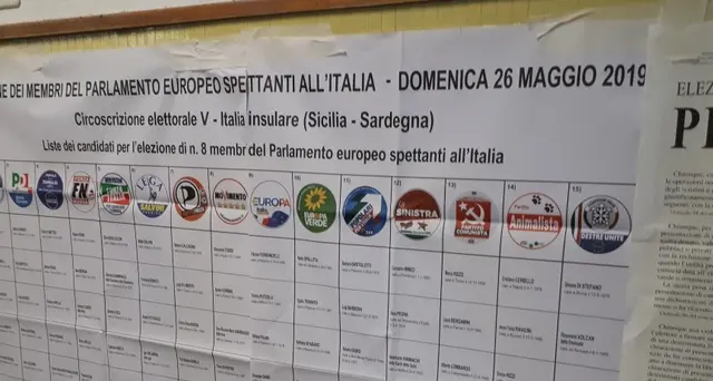 Volantini e proiettili in seggi Nuorese