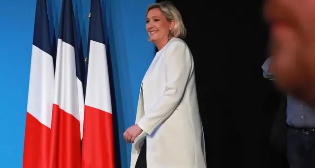 Europee: a Le Pen e Macron stessi seggi