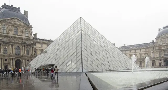 Lite a Parigi, ucciso da autista pullman