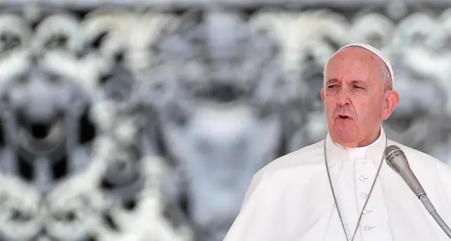 Noa: Papa, non abbandonare chi soffre