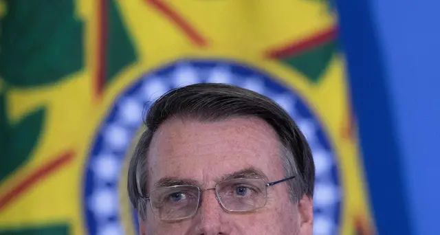 Bolsonaro difende Neymar: Mi fido di lui