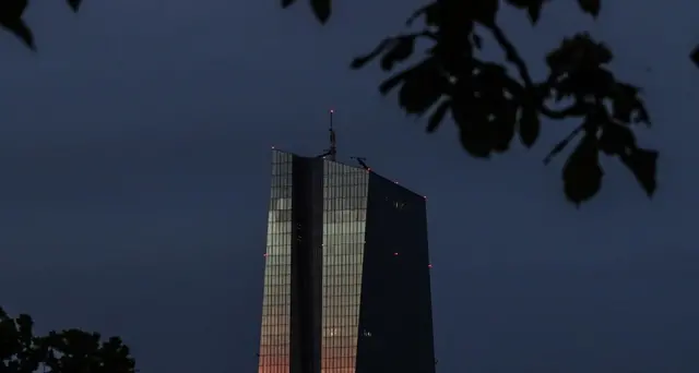 Bce lancia nuovo maxi prestito banche