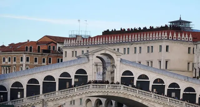 Coppia fa bagno a Venezia, denunciata