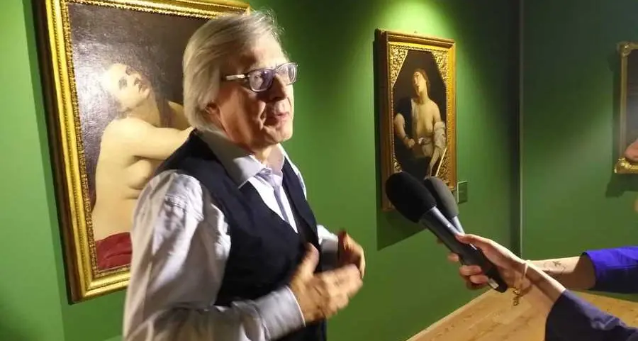 Le tele di Sgarbi a Castel Caldes