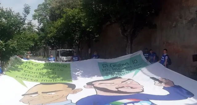 Salvini, nessuna guerra agli striscioni