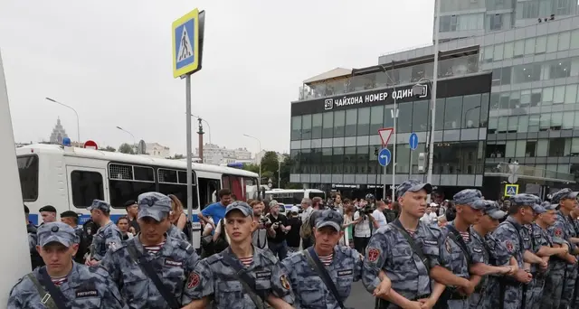 Putin silura 2 generali per caso Golunov
