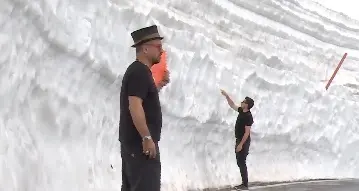 Sul Rombo i muri di neve diventano attrazione turistica