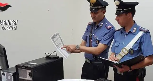 Titoli studio falsi, indagati 25 docenti