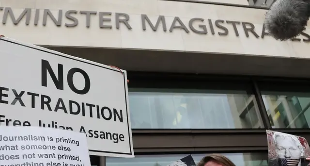 Assange, scelta su estradizione nel 2020