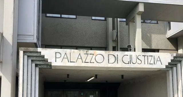 Figlio con 15enne:processo ordinario 1/7