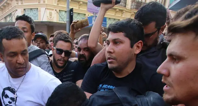 Aggredì Bolsonaro, infermità mentale