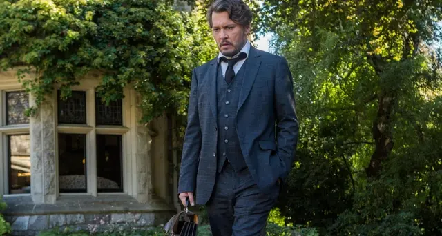 Johnny Depp professore di 'carpe diem'