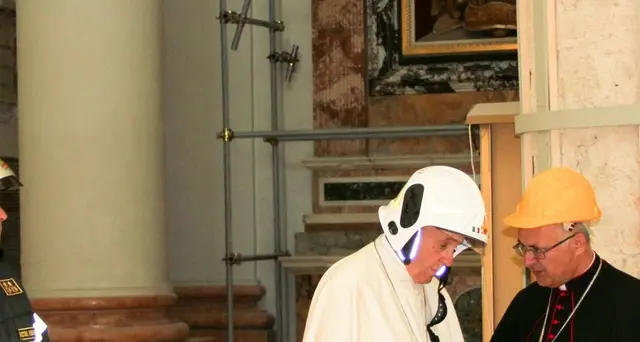 Sisma, papa dona Centro Comunità Ussita