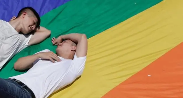La Consulta contro la fecondazione assistita per le coppie gay