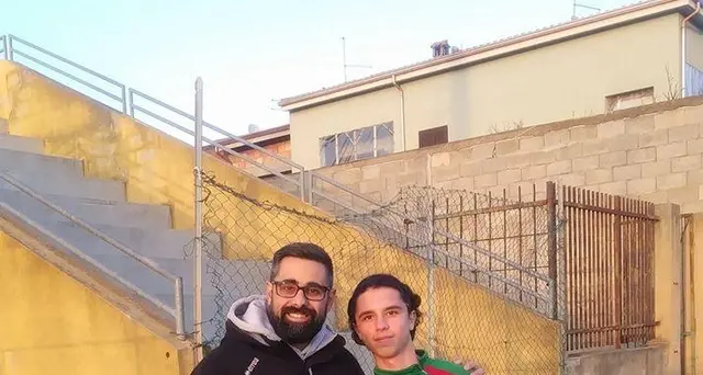 Travolto dal treno, muore un 15enne
