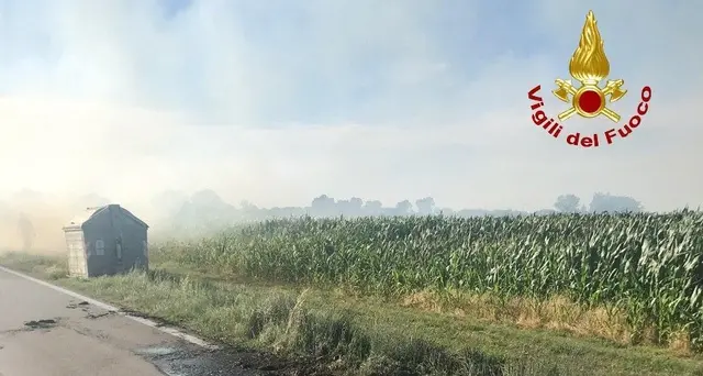Tir a fuoco,bruciate 13 tonnellate fieno