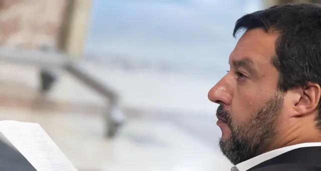 Salvini, per flat tax 10-15 miliardi